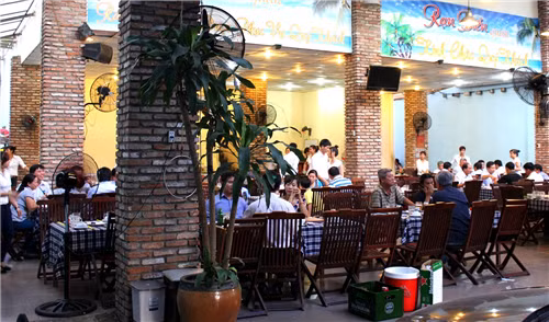 Một quán ăn trên địa bàn TP Quy Nhơn, tỉnh Bình Định