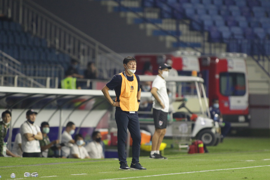 HLV Shin Tae-yong chắc chắn sẽ có những giải pháp để hạn chế những sai sót của tuyển Indonesia. Ảnh: NGỌC LINH