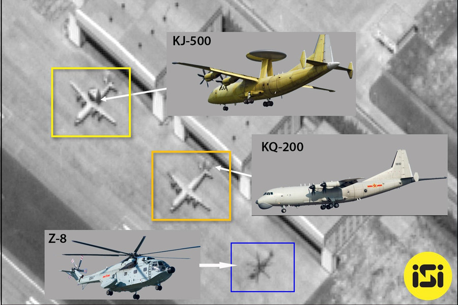 Hình chụp vệ tinh do ISI công bố năm 2020 cho thấy các máy bay quân sự KJ-500, KQ-200 và Z-8 hiện diện tại bãi đá Chữ Thập - Ảnh: ISI