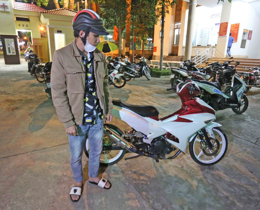 Các phương tiện xe máy độ chế bị lực lượng Công an xử lý nghiêm