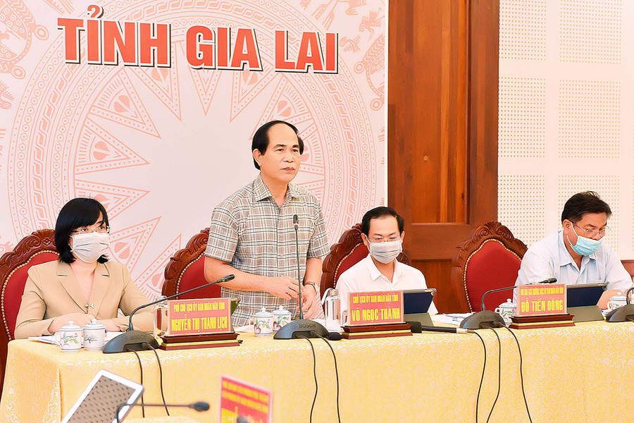 Chủ tịch UBND tỉnh Võ Ngọc Thành phát biểu tại hội nghị. Ảnh: Đức Thụy Chủ tịch UBND tỉnh Võ Ngọc Thành phát biểu tại hội nghị. Ảnh: Đức Thụy