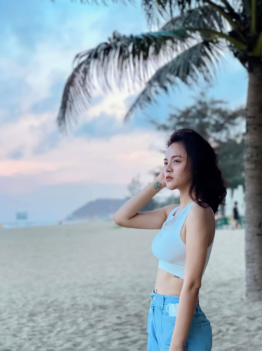 Ngoài vóc dáng gợi cảm, Thu Quỳnh còn sở hữu nhan sắc trẻ trung. Cô góp mặt trong nhiều dự án phim truyền hình ăn khách hiện nay. ẢNH: FBNV