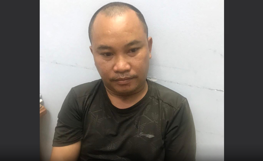 Nguyễn Bạch Phượng Vỹ tại cơ quan công an