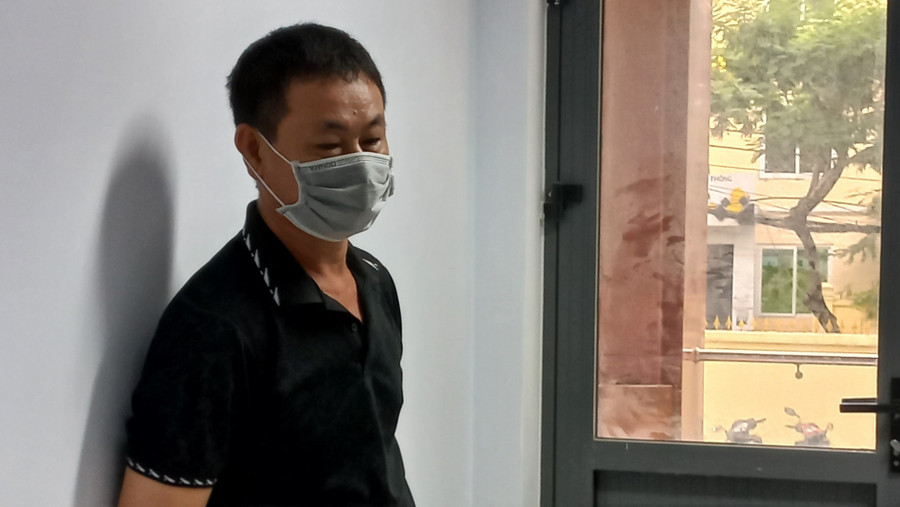 Cơ quan điều tra bắt tạm giam Bùi Văn Long - ẢNH: NGUYỄN TÚ Cơ quan điều tra bắt tạm giam Bùi Văn Long - ẢNH: NGUYỄN TÚ