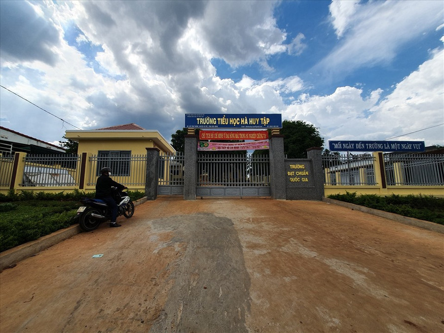 Một góc trường Tiểu học Hà Huy Tập. Ảnh: B.T