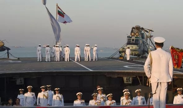 Hải quân Ấn Độ đang cảnh giác cao độ vì Trung Quốc có kế hoạch xây dựng một thành phố cảng ở Sri Lanka Hải quân Ấn Độ đang cảnh giác cao độ vì Trung Quốc có kế hoạch xây dựng một thành phố cảng ở Sri Lanka