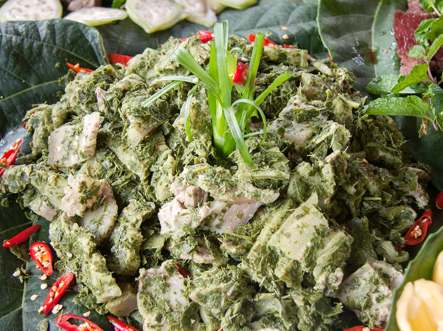 Món lá mì xào thịt chua. Ảnh: Nguyễn Linh Vinh Quốc