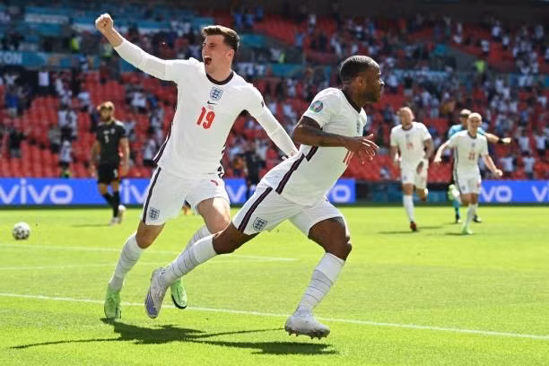Bàn thắng duy nhất của Sterling giúp Anh giành chiến thắng. Ảnh: AFP