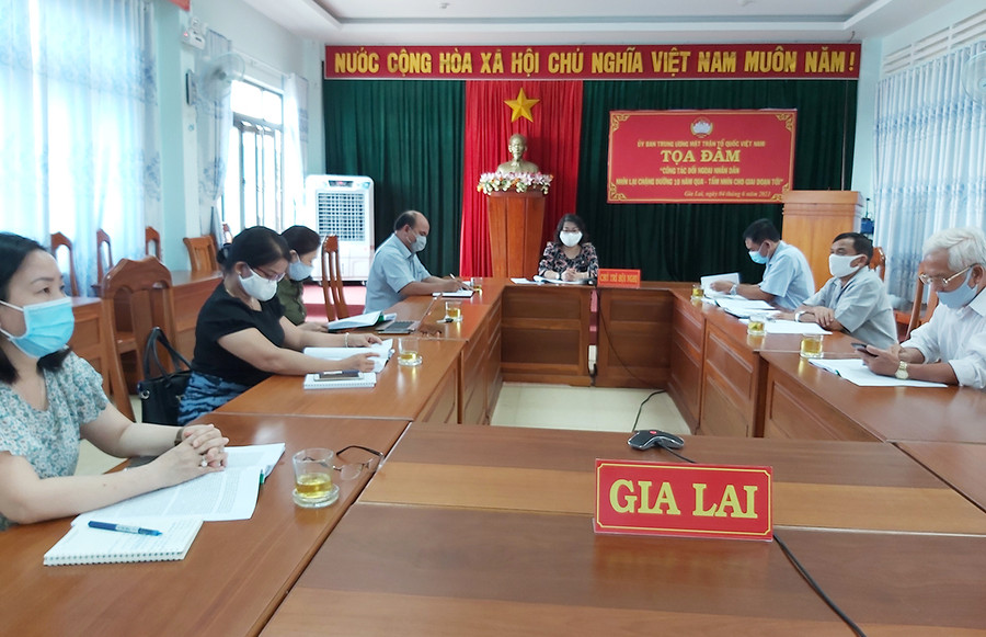  Quang cảnh buổi tọa đàm công tác đối ngoại nhân dân tại điểm cầu Gia Lai. Ảnh: Ngọc Anh