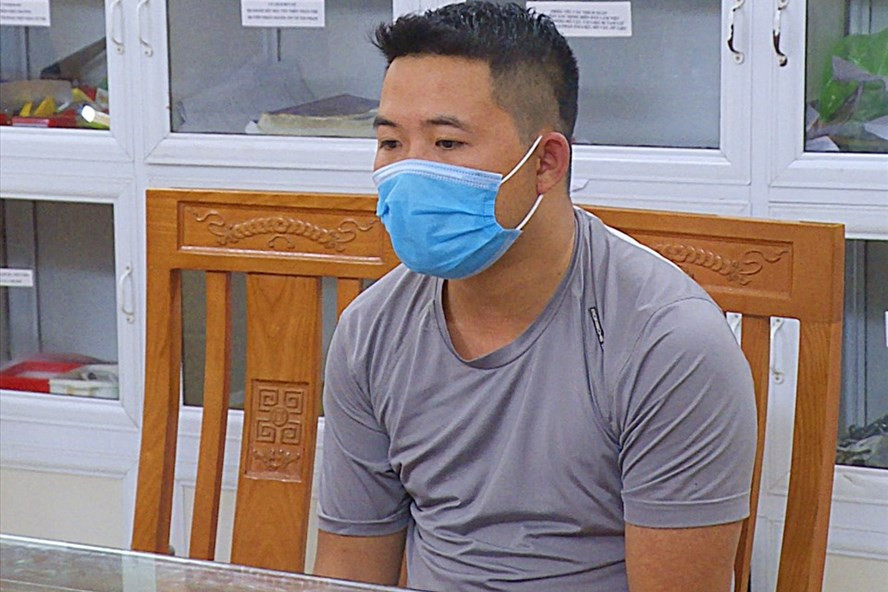 Nguyễn Quốc Thỏa tại cơ quan công an. Ảnh: Công an tỉnh Bắc Ninh. Nguyễn Quốc Thỏa tại cơ quan công an. Ảnh: Công an tỉnh Bắc Ninh.