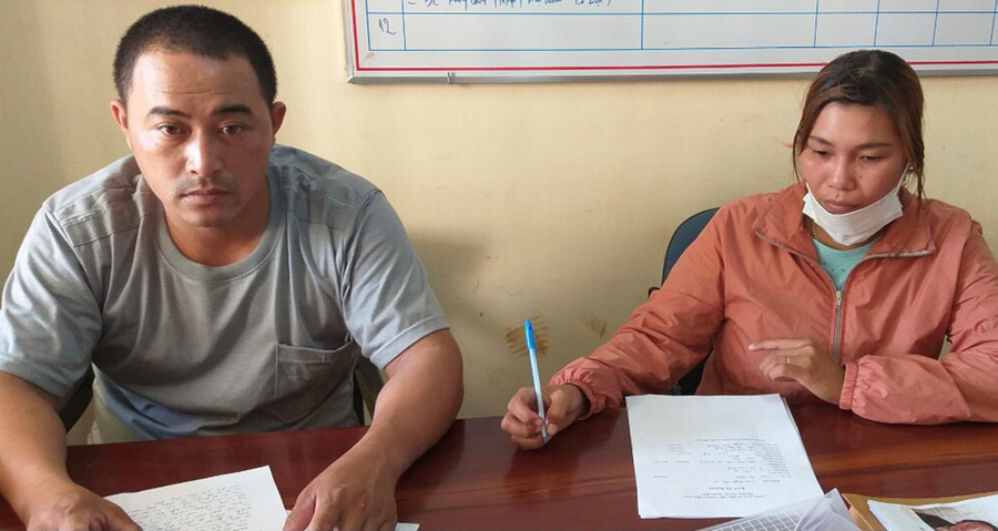 2 đối tượng Thành và Thơm tại cơ quan Công an. Ảnh: Văn Ngọc 2 đối tượng Thành, Thơm tại cơ quan Công an. Ảnh: Văn Ngọc