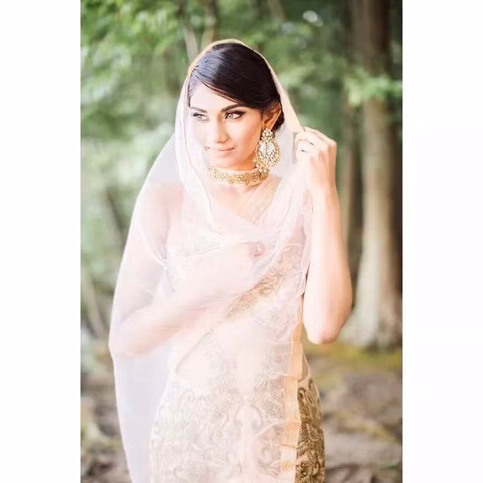 Shivali Patel tham gia nhiều cuộc thi nhan sắc trước đó