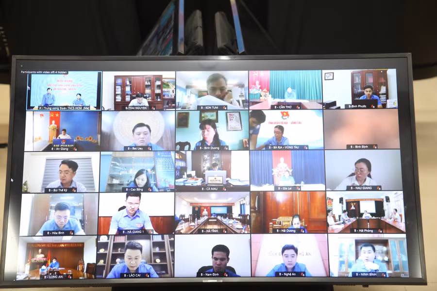 Đại biểu tham gia hội nghị trực tuyến. ẢNH ĐĂNG HẢI