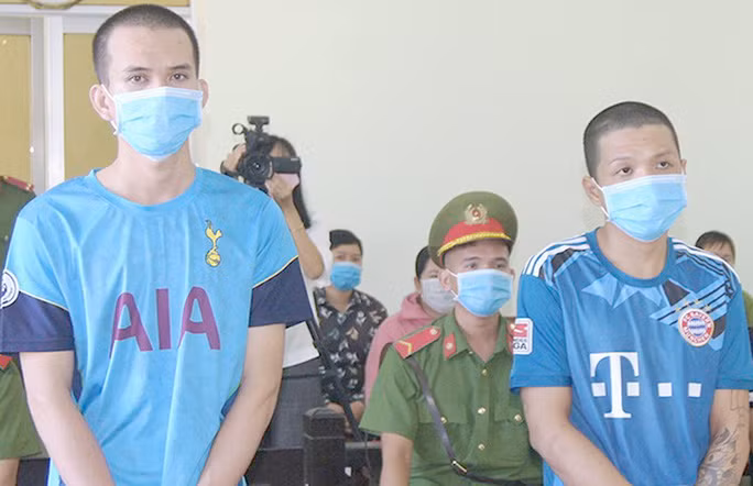  Hai bị cáo tại tòa