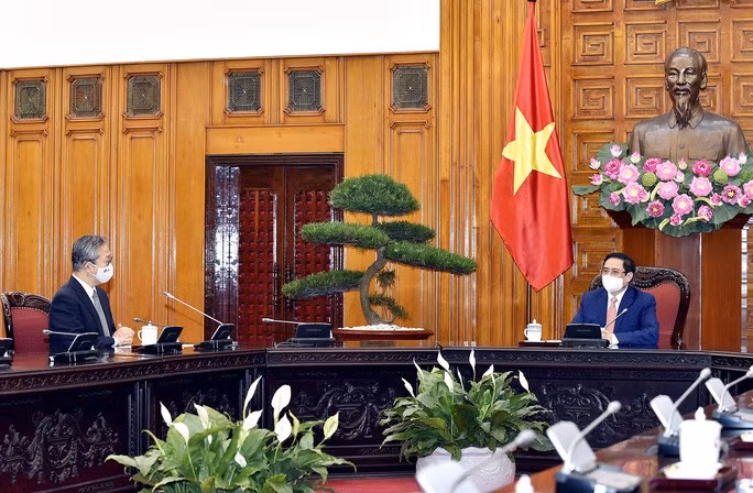 Thủ tướng Phạm Minh Chính: 1 triệu liều vắc-xin Chính phủ Nhật Bản tặng Việt Nam là món quà quý báu, kịp thời, là nghĩa cử cao đẹp thể hiện sự cảm thông, chia sẻ lẫn nhau khi khó khăn, thể hiện tình hữu nghị giữa Chính phủ và nhân dân hai nước - Ảnh: VGP