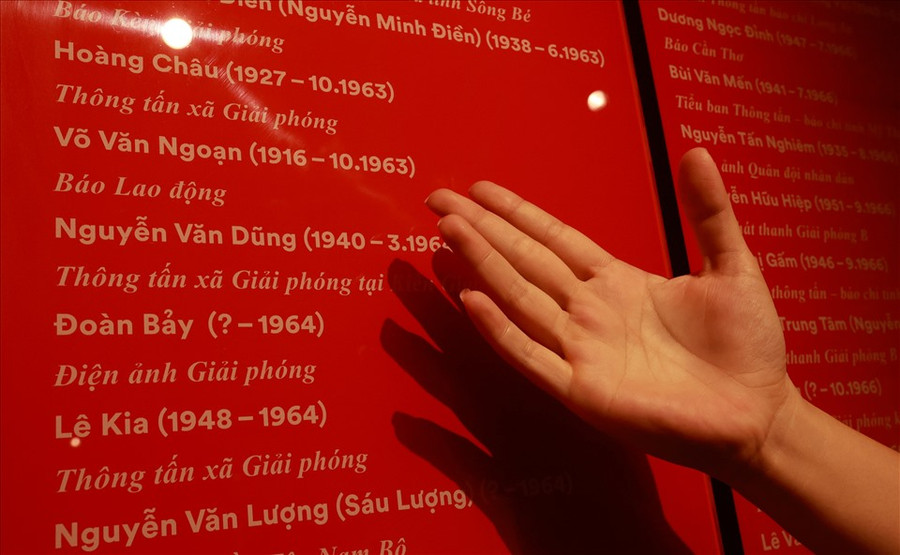 Bức tường tưởng nhớ những người làm báo đã hy sinh vì Tổ quốc và nhân dân, vì sự nghiệp báo chí Việt Nam.