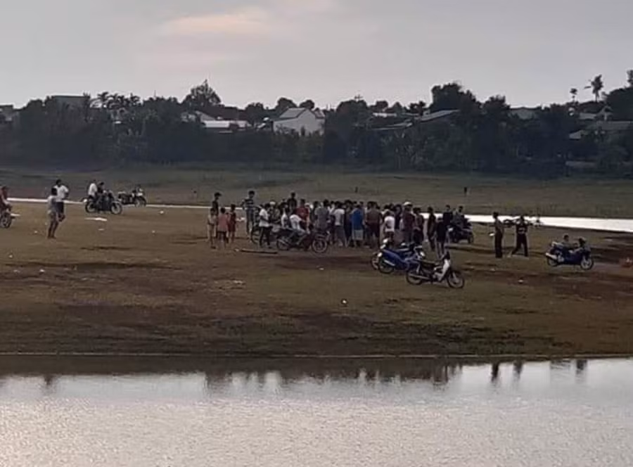 Hiện trường nơi xảy ra vụ đuối nước tại lòng hồ B của Biển Hồ (thuộc thôn 4, xã Biển Hồ, TP. Pleiku). Ảnh: CTV