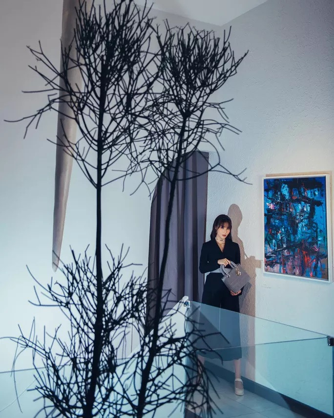 Diễm My 9X nhắn nhủ người hâm mộ nỗ lực chống dịch