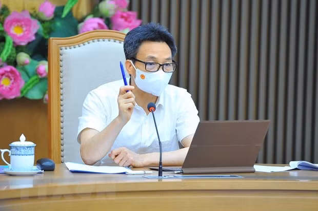 Phó Thủ tướng Chính phủ Vũ Đức Đam, Trưởng Ban Chỉ đạo Quốc gia phòng, chống dịch COVID-19 chủ trì cuộc họp. (Ảnh: Minh Đức/TTXVN)