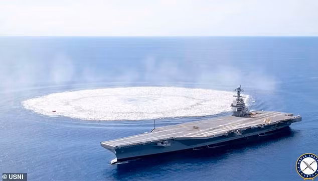  Hải quân Mỹ kích hoạt hàng ngàn kg thuốc nổ gần tàu USS Gerald R. Ford để kiểm tra độ bền trong điều kiện chiến đấu. Ảnh: Hải quân Mỹ, USNI