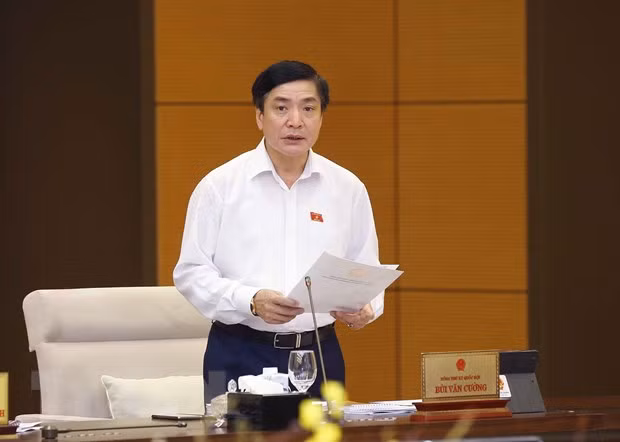 Tổng Thư ký Quốc hội, Chủ nhiệm Văn phòng Quốc hội, Chánh Văn phòng Hội đồng Bầu cử quốc gia Bùi Văn Cường phát biểu. (Ảnh: Doãn Tấn/TTXVN)