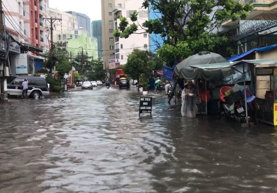 Mưa ngập tại TP.HCM -ẢNH CẮT TỪ VIDEO CLIP