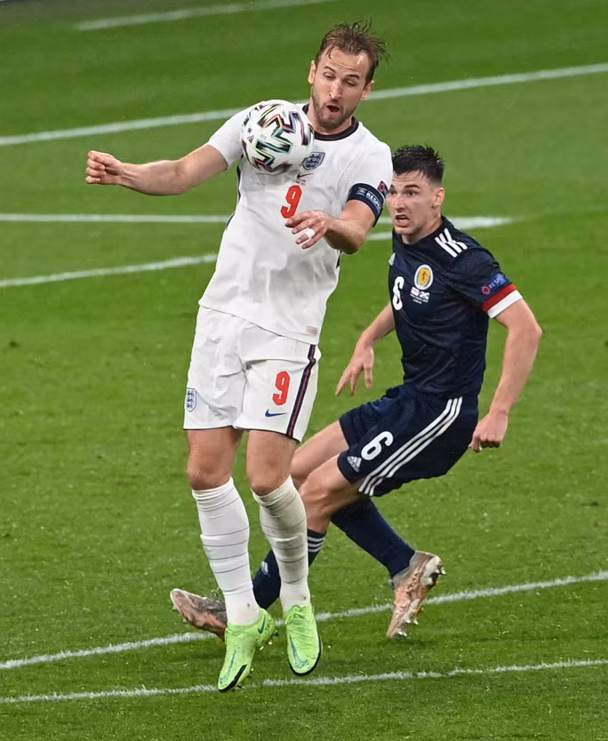  Harry Kane tiếp tục thể hiện phong độ mờ nhạt ở trận thứ hai liên tiếp của Anh ở Euro 2020