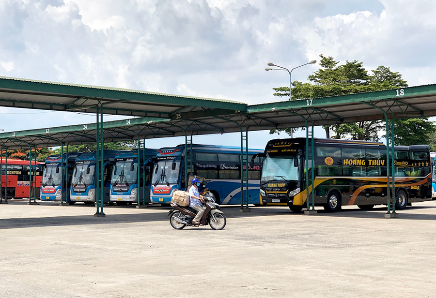 Ngừng hoạt động vận tải hành khách công cộng đi/đến TP. Vinh kể từ ngày 21-6. Ảnh: Lê Hòa