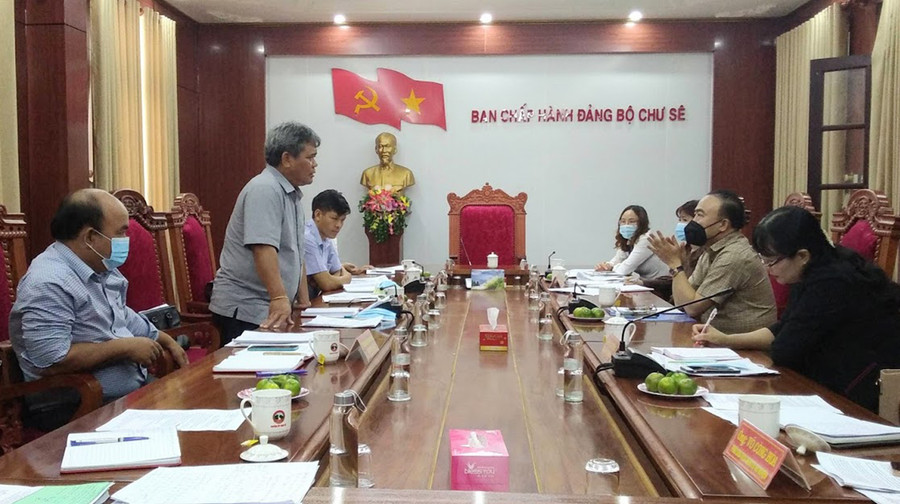  Chủ tịch Ủy ban MTTQ Việt Nam tỉnh Hồ Văn Điềm phát biểu tại buổi làm việc. Ảnh: Lê Đại