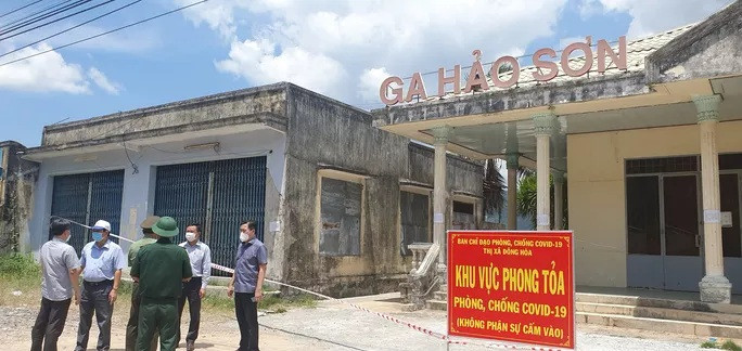 Nhiều khu vực đã được phong tỏa phòng dịch bệnh lây lan, nhưng số ca nhiễm mới ở Phú Yên vẫn tăng Nhiều khu vực đã được phong tỏa phòng dịch bệnh lây lan, nhưng số ca nhiễm mới ở Phú Yên vẫn tăng