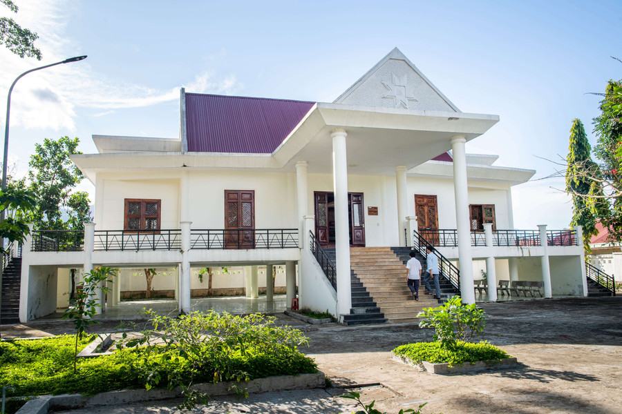 Nhà truyền thống trưng bày kỷ vật kháng chiến huyện Sa Thầy. Ảnh: ĐT Nhà truyền thống trưng bày kỷ vật kháng chiến huyện Sa Thầy. Ảnh: ĐT