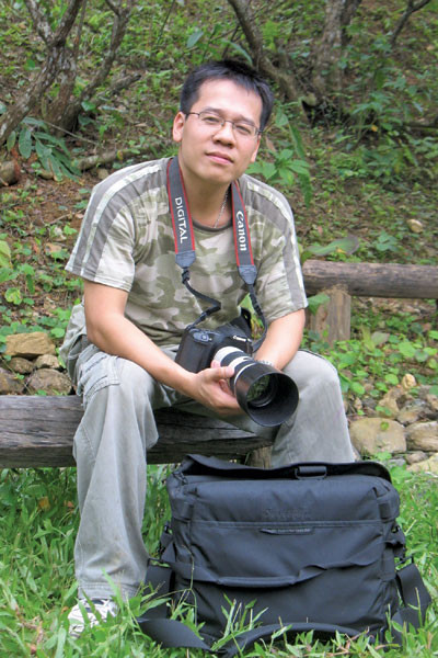 Nhà báo Đỗ Doãn Hoàng.