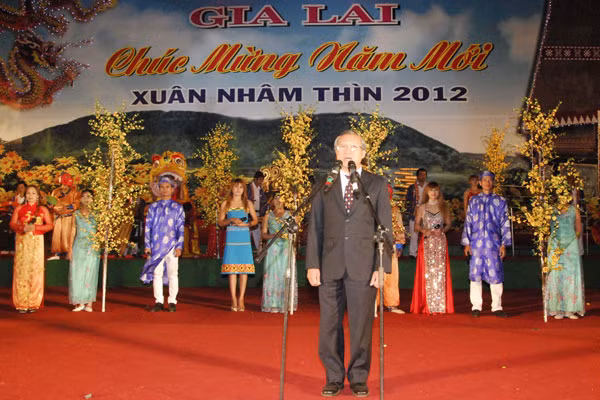 Ông Phạm Thế Dũng- Chủ tịch UBND tỉnh phát biểu chúc tết.