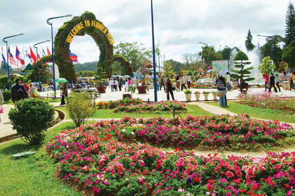 Festival hoa Đà Lạt là nơi thu hút nhiều nhà báo đến tác nghiệp. Ảnh: T.P