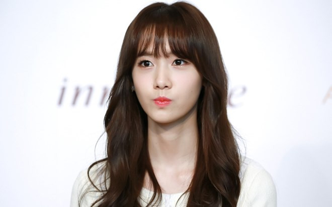 Nữ hoàng quảng cáo Yoona đáng yêu trước ống kính phóng viên