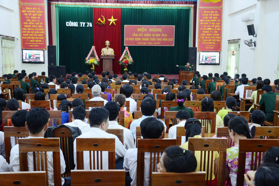 Đại tá Hoàng Sỹ Chung-Phó Tư lệnh Binh đoàn 15 phát biểu chỉ đạo Hội nghị. Ảnh: N.D