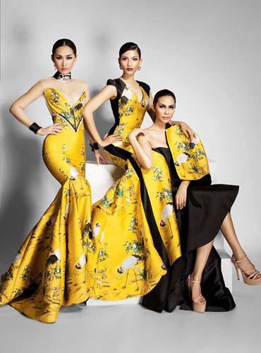 Đây là lần đầu tiên Trương Thị May làm việc với Hoa hậu Trái đất 2015, cô ấn tượng về sự thân thiện, vui vẻ và cởi mở của Angelia. 4