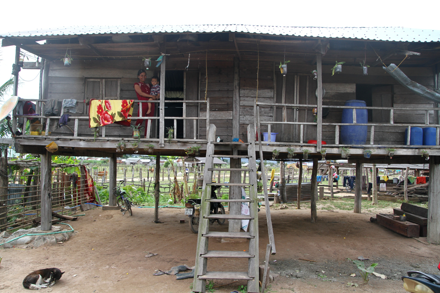 Mùa xuân đã về trên ngôi nhà sàn nhỏ của Nay A Lĩ. Ảnh: Văn Ngọc Mùa xuân đã về trên ngôi nhà sàn nhỏ của Nay A Lĩ. Ảnh: Văn Ngọc