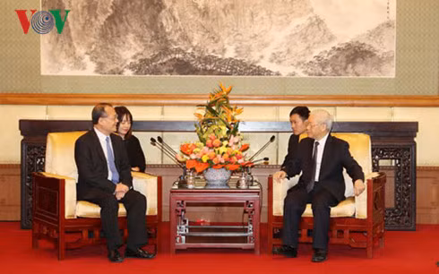 Tổng Bí thư Nguyễn Phú Trọng tiếp Chủ tịch Tập đoàn Sunwah (Hongkong, Trung Quốc) Jonathan Choi