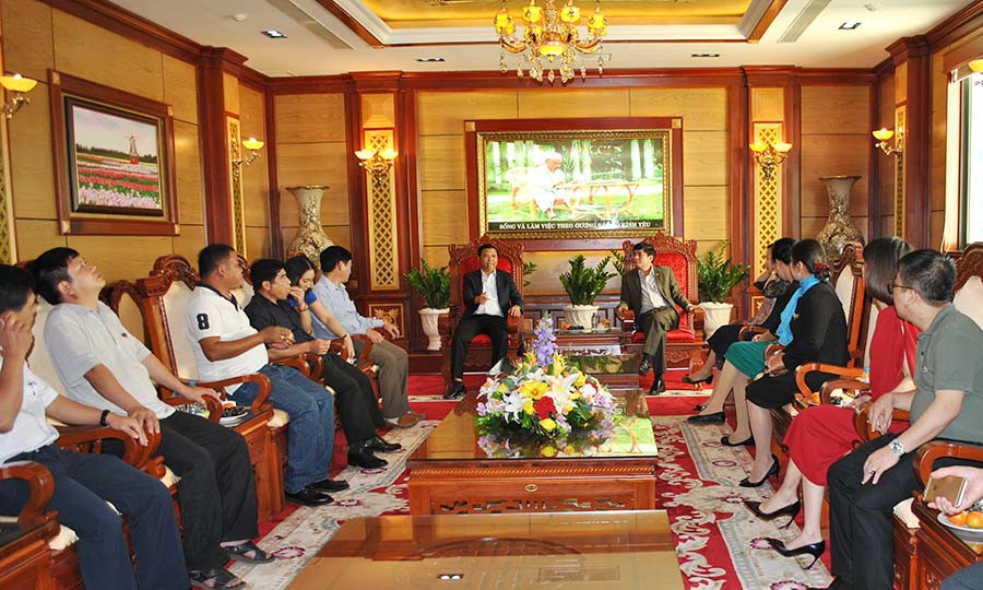 Đoàn Lãnh đạo Liên đoàn Lao động tới thăm và chúc Tết Tập đoàn Đức Long Gia Lai. Ảnh: Lan Tiên Đoàn Lãnh đạo Liên đoàn Lao động tới thăm và chúc Tết Tập đoàn Đức Long Gia Lai. Ảnh: Lan Tiên