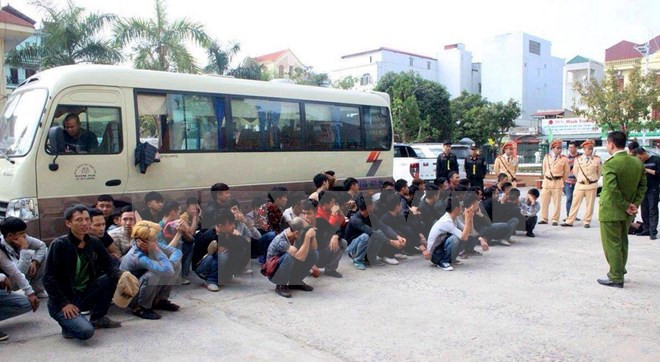 76 đối tượng bị cơ quan điều tra bắt giữ. 76 đối tượng bị cơ quan điều tra bắt giữ.