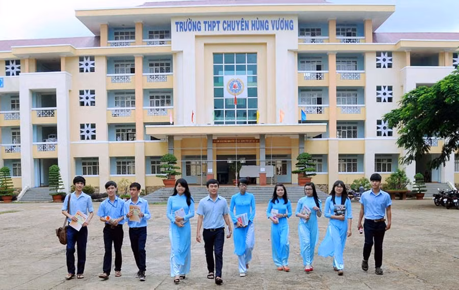 Trường THPT chuyên Hùng Vương là một trong các trường học đạt tiêu chuẩn “An toàn về an ninh trật tự”. Ảnh internet