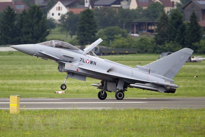 Máy bay chiến đấu Typhoon. (Nguồn: EPA/TTXVN)