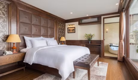 Phòng đôi trên du thuyền Mon Cheri Hạ Long.