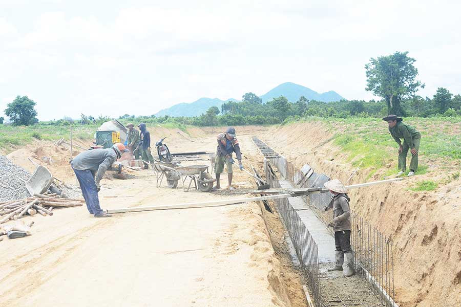 Dự án hoàn thành sẽ phục vụ nước tưới cho 1.614 ha lúa và hoa màu khác, cây trồng cạn, cây công nghiệp. Ảnh: M.N