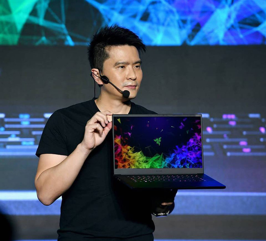 Min-Liang Tan giới thiệu tính năng mới của máy tính Razer tại sự kiện Esport Hong Kong năm 2017. Ảnh: Razer FB. Min-Liang Tan giới thiệu tính năng mới của máy tính Razer tại sự kiện Esport Hong Kong năm 2017. Ảnh: Razer FB.