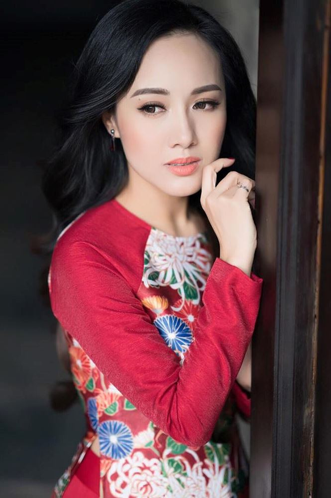 BTV Hoài Anh gây ấn tượng với khán giả bởi vẻ ngoài xinh đẹp của mình.