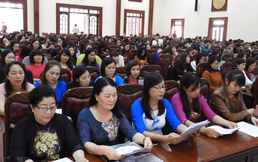 Đội ngũ cán bộ quản lý của các trường của Thành phố Pleiku dự hội nghị. Ảnh: Thanh Nhật 