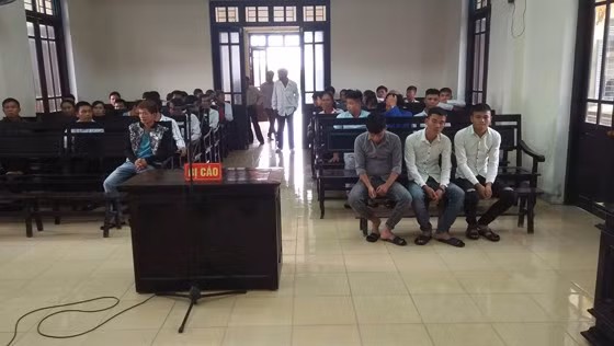 Các bị cáo tại phiên tòa