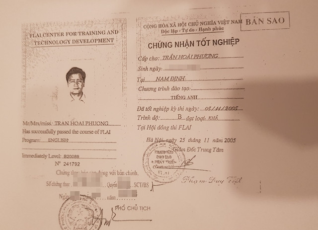 Chứng chỉ tiếng Anh trình độ B mang tên ông Trần Hoài Phương được cấp bởi Trung tâm Đào tạo và Phát triển công nghệ FLAI.